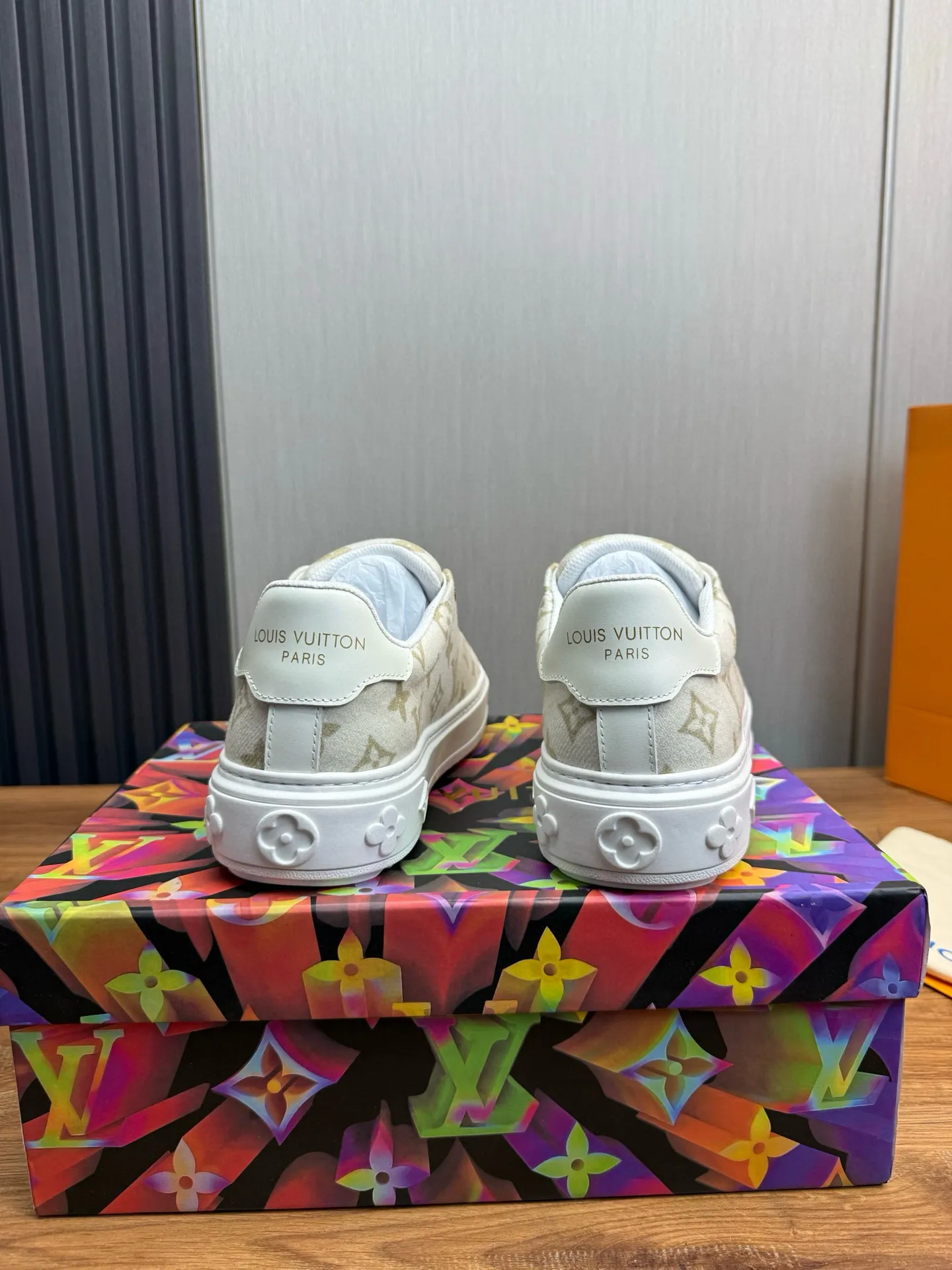 Factory price: 520💰LOUIS VUITTON [Louis VUITTON] The new trendy Lv is on the market🎁, casual and fashionable men's shoes👟The upper is made of imported original fabric + cowhide mesh lining, the original wear-resistant rubber outsole, the version is simple and elegant, exclusive for trendy men. Code number: 38-44, customized 45, 46